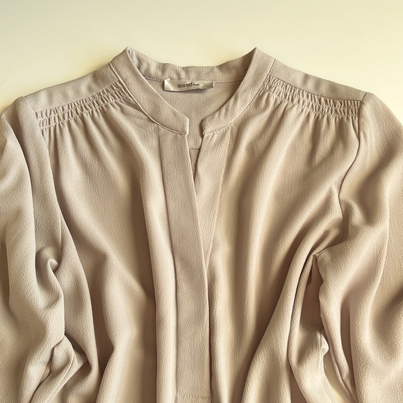 Mandee blouse crepe textured fabric, V-neck, scalloped bottom, 3/4 long - Picture 4 of 11